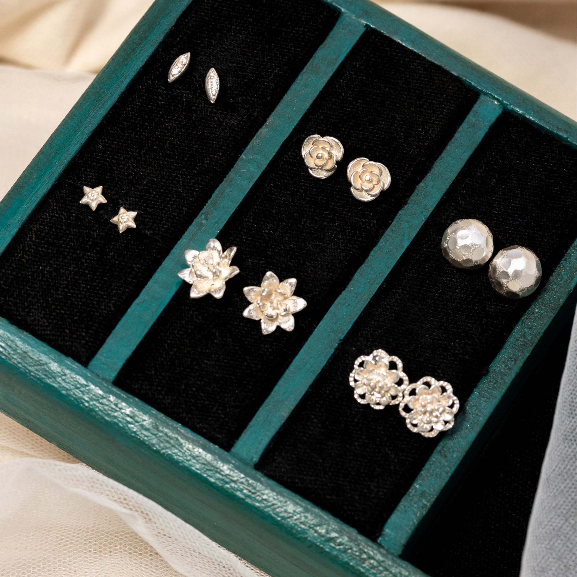 Lotus flower earstuds